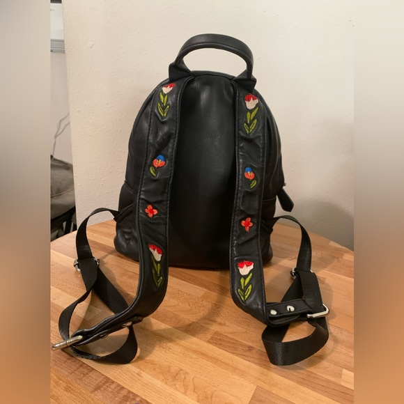 Dream control faux leather with embroidered floral pattern on front and straps🌹 - Picture 2 of 3